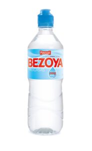 Botella de Bezoya fabricada con plástico reciclado