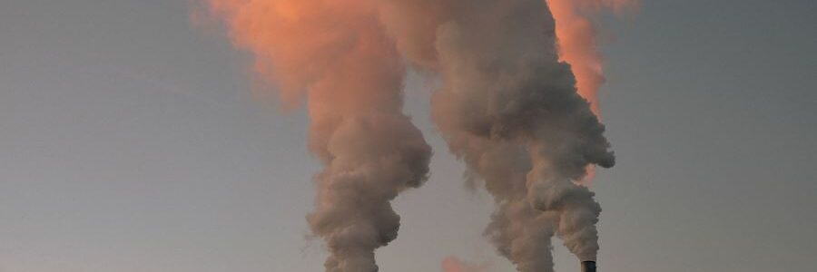Las emisiones de contaminantes atmosféricos clave disminuyen en toda la UE