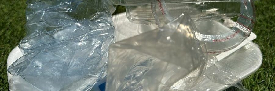 Un estudio revela la presencia de contaminantes en plásticos reciclados