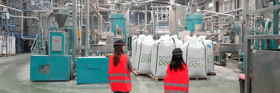 La planta de reciclaje de plástico de Veolia en Badajoz obtiene la certificación de Fin de Condición de Residuo