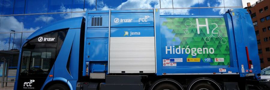 Irizar y FCC presentan el primer chasis-plataforma eléctrico con pila de hidrógeno para camiones de recogida de residuos