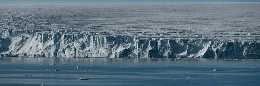 La plastisfera antártica, un nuevo ecosistema único y potencialmente peligroso