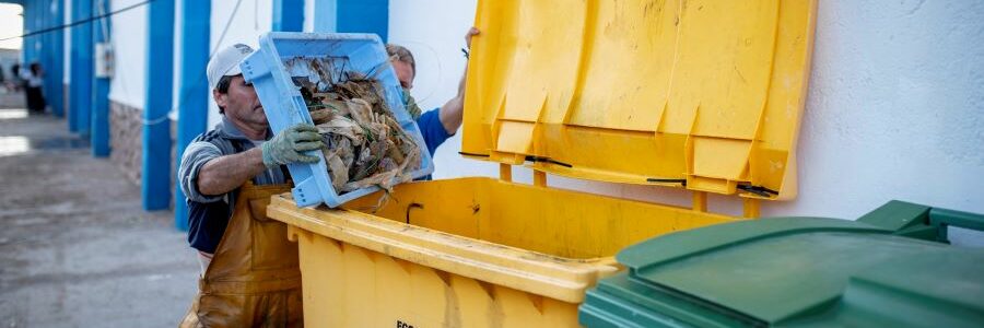 35 puertos españoles transforman la basura marina en material reciclado con el programa Pleamar